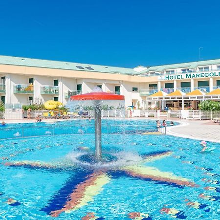 Hotel Maregolf Каорле Екстериор снимка